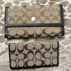COACH Wallet AND Checkbook cover, classic signature design